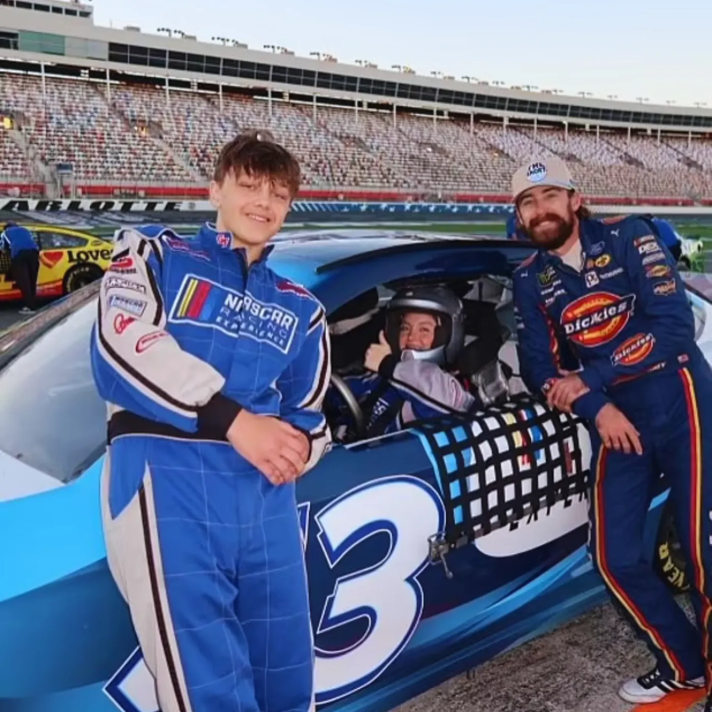 Sydney Sweeney’s NASCAR Obsession Stuns Fans as Ryan Blaney’s Wife Reveals the Unexpected Truth! 3 Sydney Sweeney’s NASCAR Obsession Stuns Fans as Ryan Blaney’s Wife Reveals the Unexpected Truth!