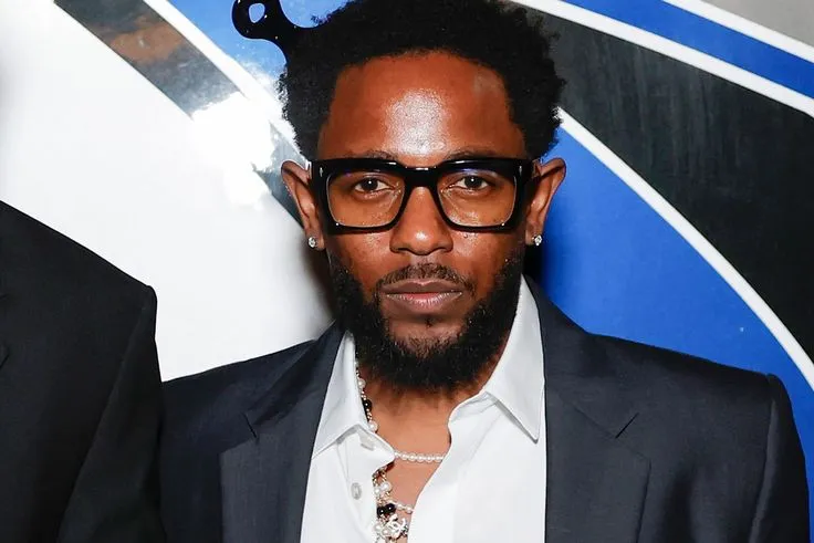 Everyone Praised ‘DAMN’ — But Kendrick Lamar Secretly Left His Real Masterpiece Hidden in Plain Sight 2 Hình ảnh Ghim câu chuyện