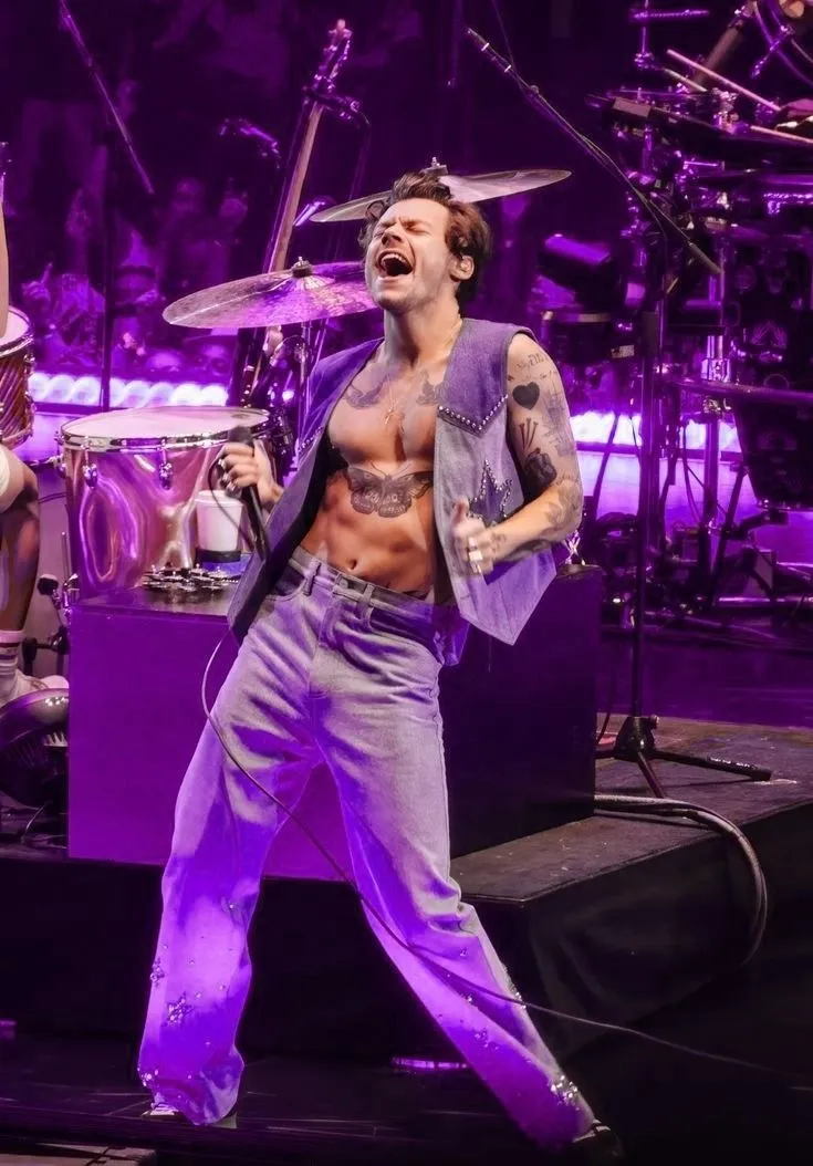 1188 Days Later — Harry Styles' ‘As It Was’ Still Rules the Charts and Fans Are Spiraling: ‘Is This Art or an Obsession?’