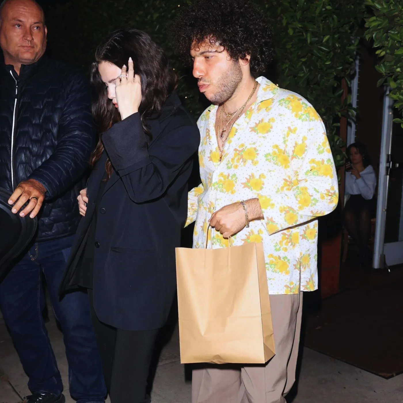 Selena Gomez Caught in Late-Night Meeting with Rihanna and Benny Blanco 2 Selena Gomez Caught in Late-Night Meeting with Rihanna and Benny Blanco